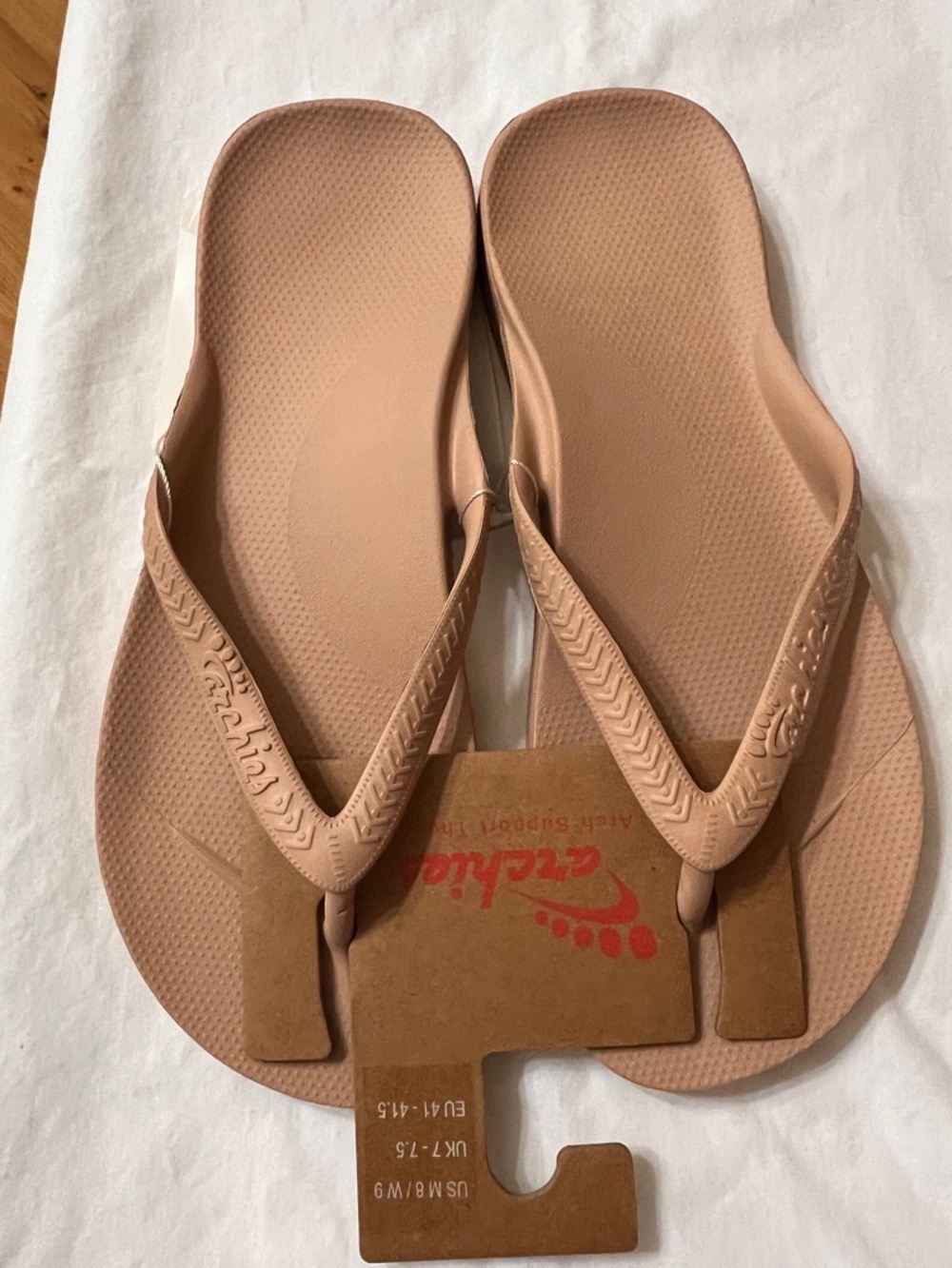 ARCHIES Women's Flip Flop Sandals in Tan NWT